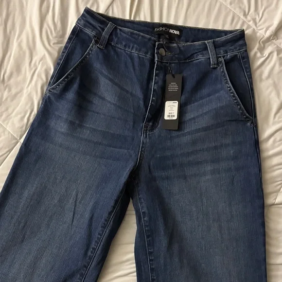 Fashion Nova baggy straight leg dark blue jeans - Picture 3 of 6